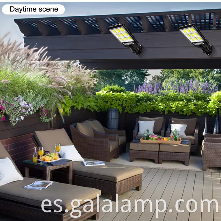 Luz de jardín solar al aire libre con sensor de movimiento y control remoto